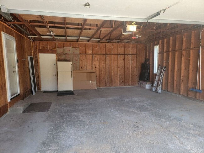 Building Photo - 11 S Sunny Slope Ct