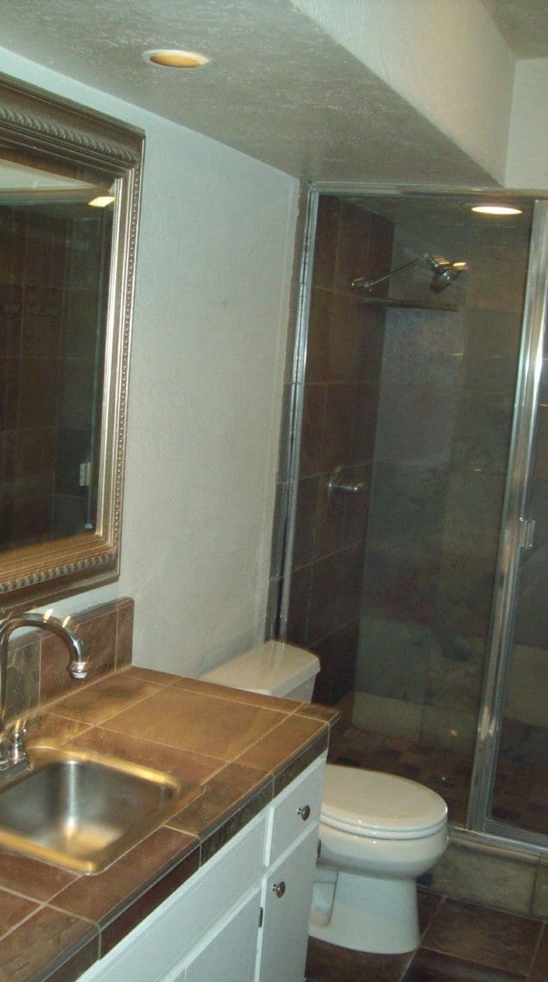 Foto del edificio - Clubhouse! Pool! Coutyard!