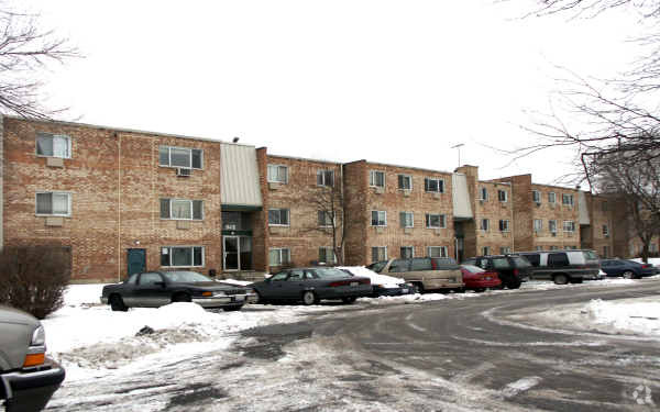 Building Photo - College Park Apartments