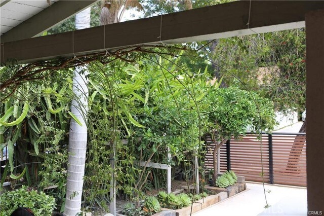 Foto del edificio - 1323 N Cherokee Ave