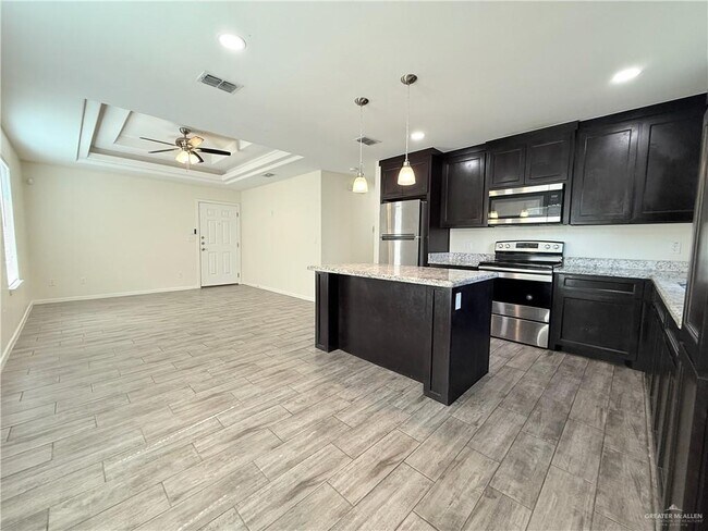Building Photo - 3413 Sahara Dr