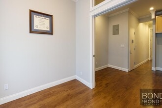 Building Photo - 722 Tenth Avenue