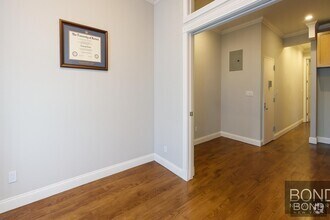 Building Photo - 722 Tenth Avenue