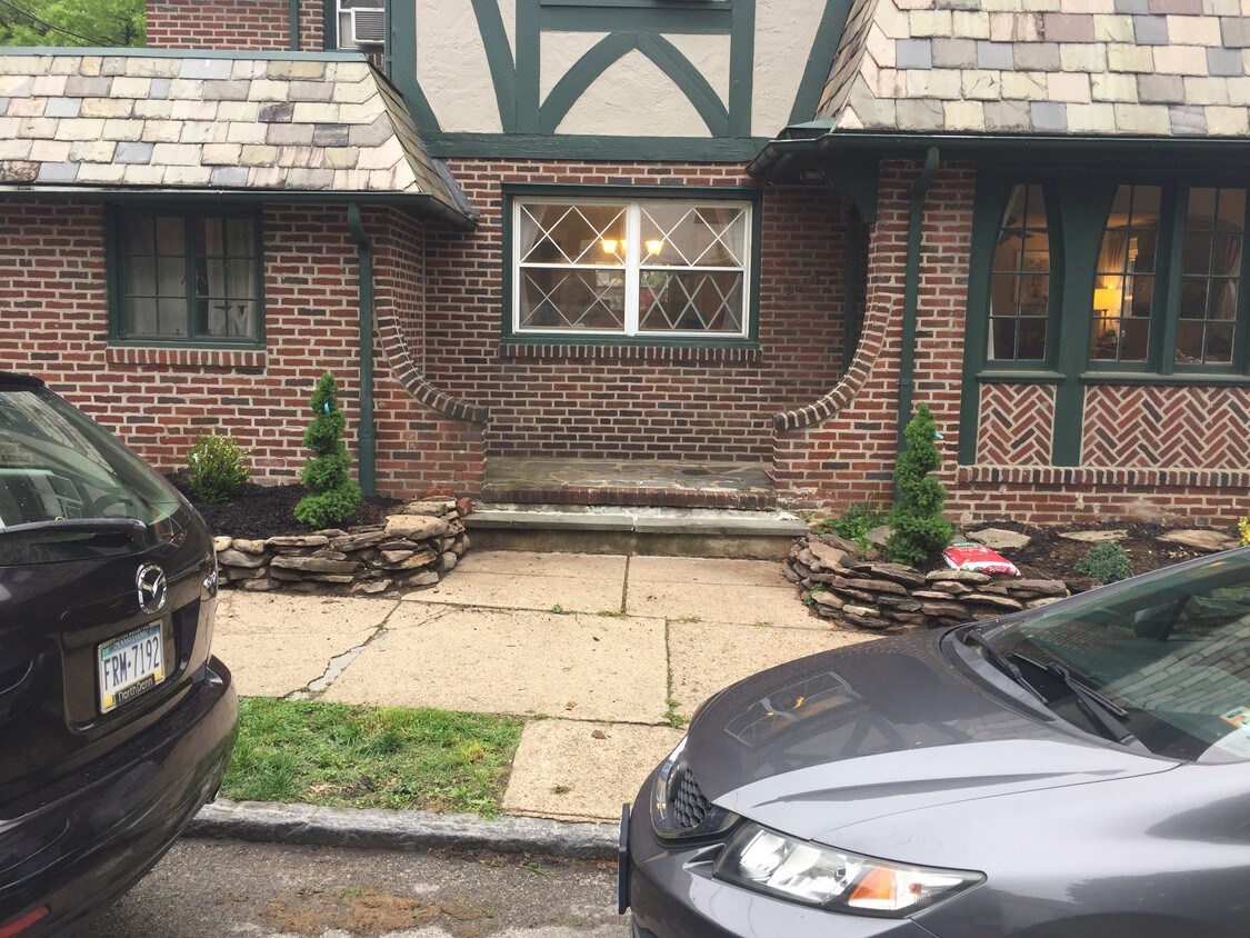 3400 W Penn St, Philadelphia, PA 19129 Townhome Rentals in