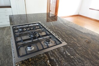 Building Photo - 918 Lehman St