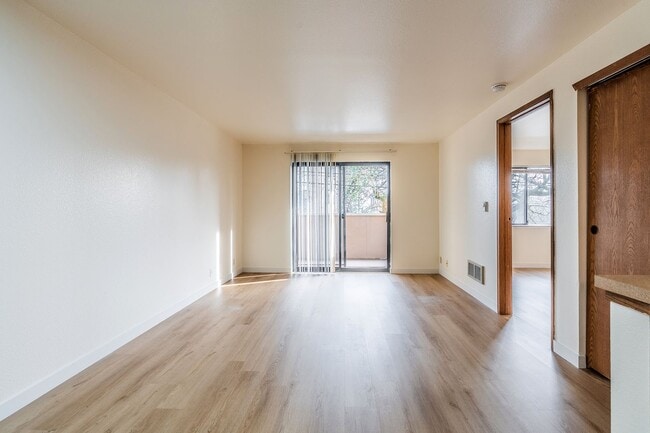 Interior Photo - Park Royal