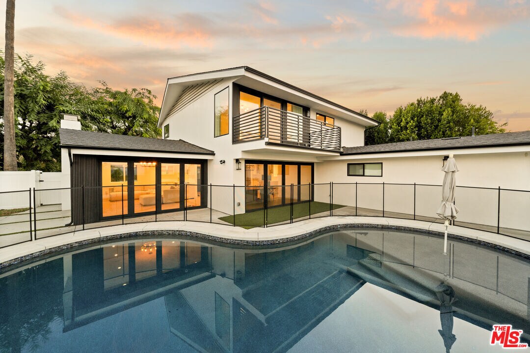 Foto principal - 15655 Castlewoods Dr