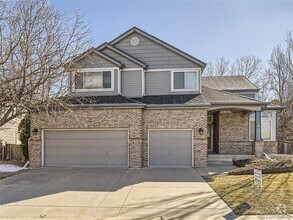 Building Photo - 16234 Creekview Dr