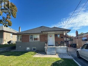 Building Photo - 99 Jay St