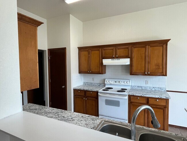 Foto del edificio - Beautiful Home in Edmond Community