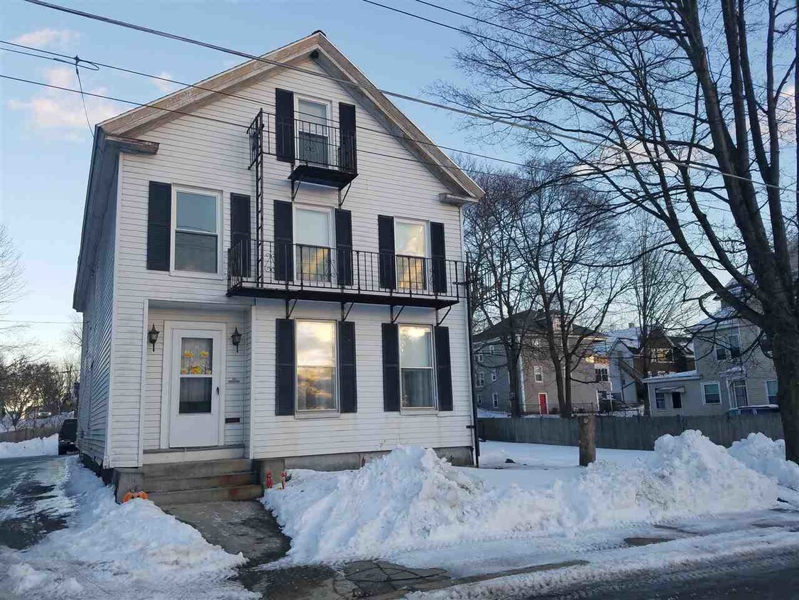 39 Granite St Unit 4 Nashua Nh 03064 Apartment For Rent In Nashua Nh Apartments Com