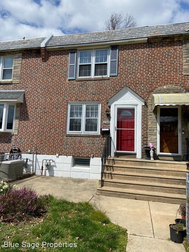 Primary Photo - 3 br, 1.5 bath House - 2345 Bond Ave