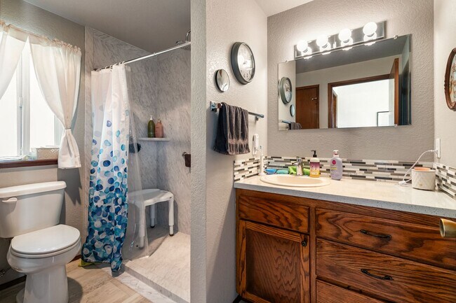 Foto del edificio - 197 Bay Lyn Dr