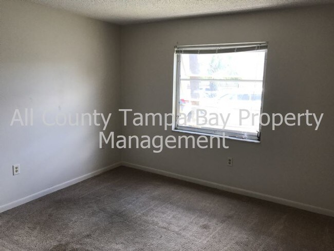 Foto del edificio - 205 S McMullen Booth Rd