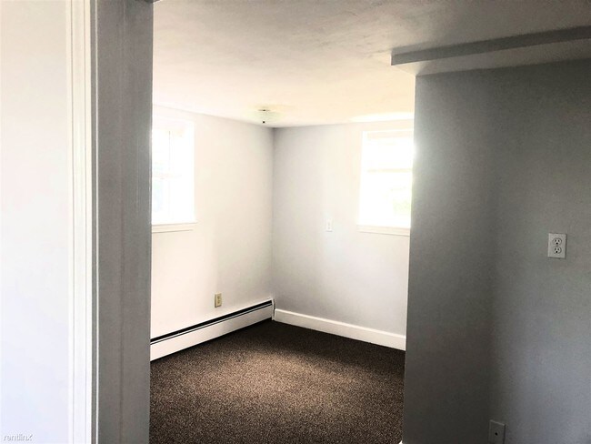 Building Photo - 36 Curlew Rd