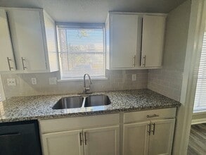 Building Photo - 6200 W Tidwell Rd