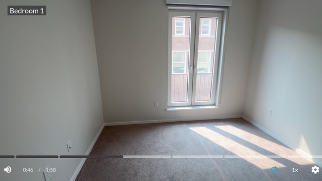 Building Photo - 5 Russell Park