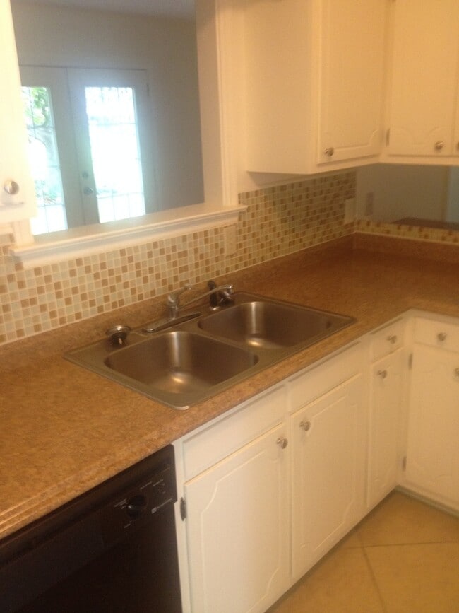 Foto del edificio - 1767 Peck Dr