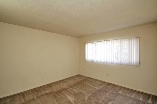 Foto del edificio - 520 S Santa Anita Ave