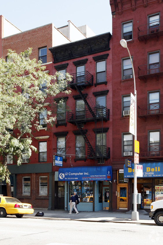 Foto del edificio - 726 Tenth Ave