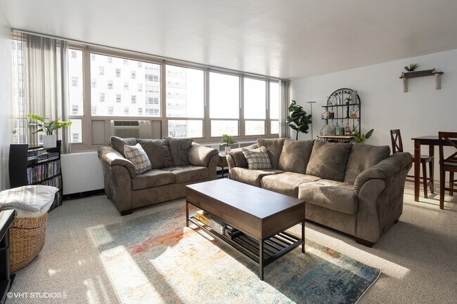 Foto del edificio - 3950 N Lake Shore Dr