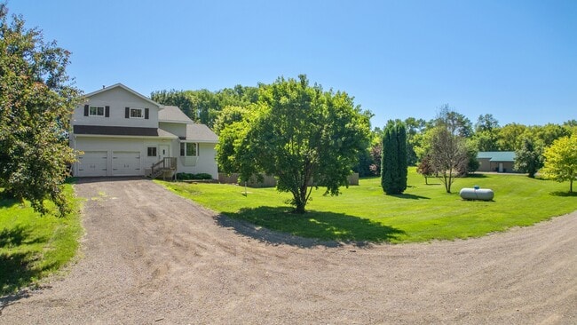 Foto del edificio - 645 US-12