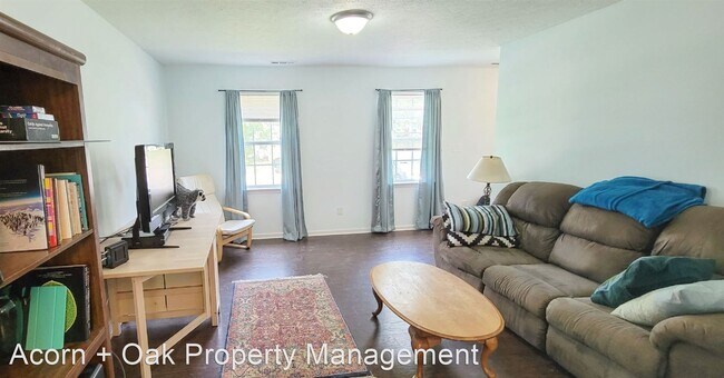 Building Photo - 3 br, 2.5 bath House - 2038 Buffalo Way