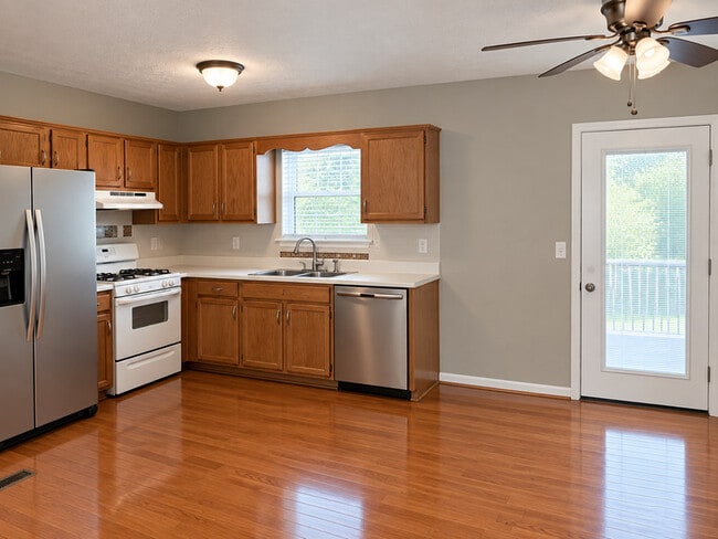 Building Photo - 3904 Welham Green Ct