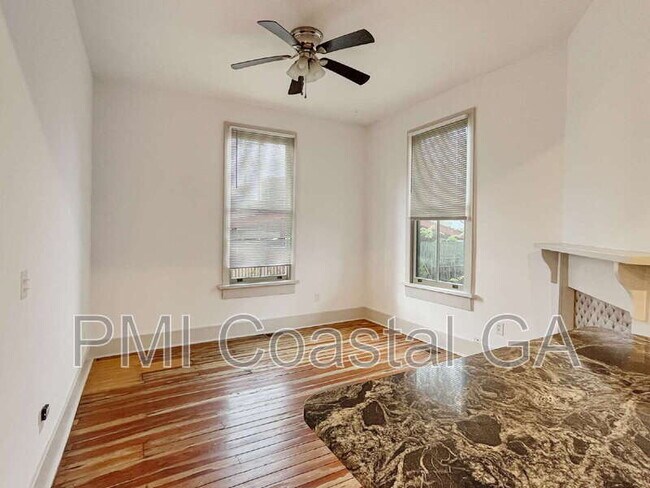 Foto del edificio - 316 W 42nd St