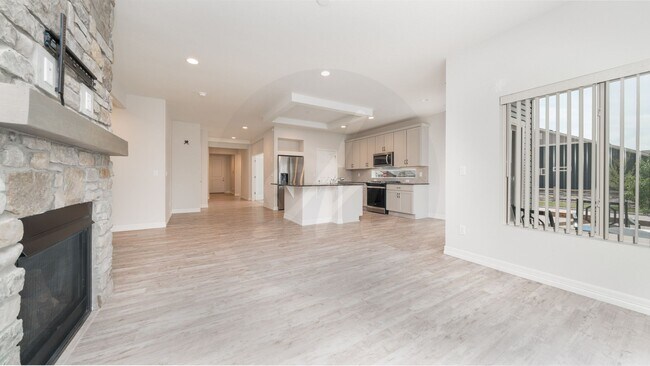 Building Photo - Banning Lewis Patio Home in The Retreat +5...