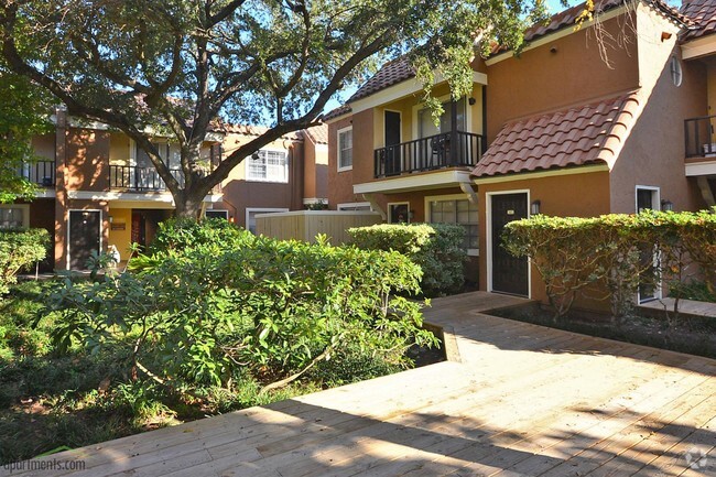 Courtyard - Trafalgar Apartments