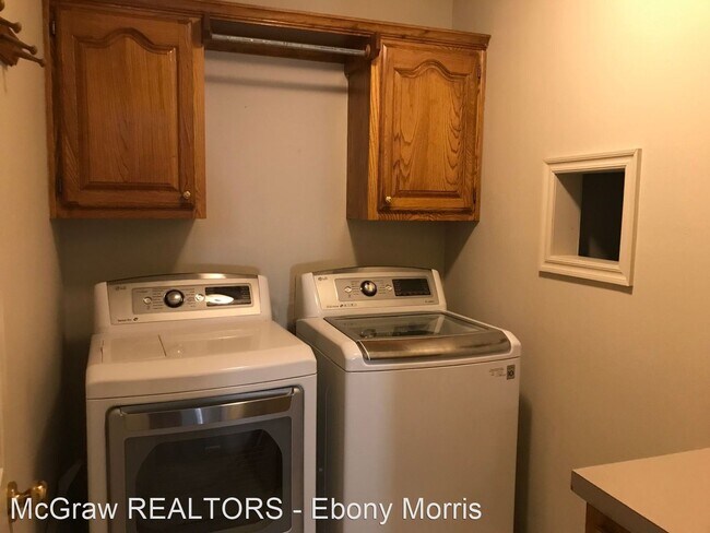 Foto del edificio - 4 br, 2.5 bath House - 1621 W. Helena Street