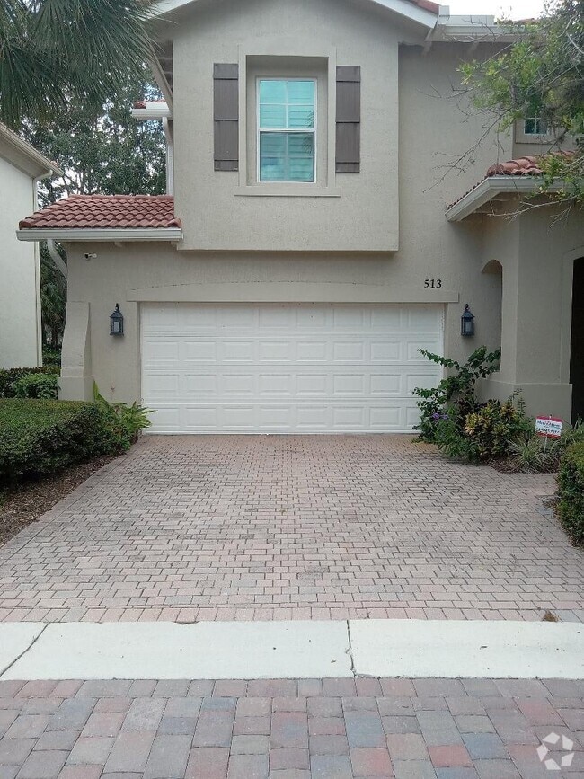 Magnolia Bay Loft Apartments for Rent Palm Beach Gardens, FL 4