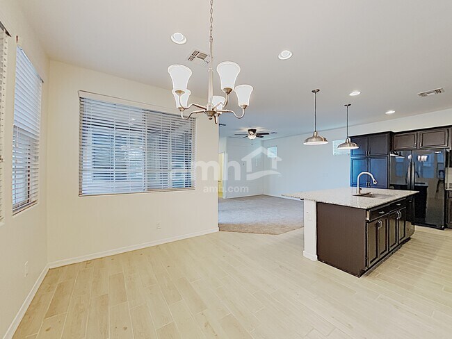 Foto del edificio - 2264 S Osborn Ln