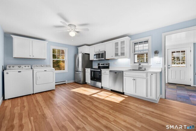 Foto del edificio - 85 Judd Rd