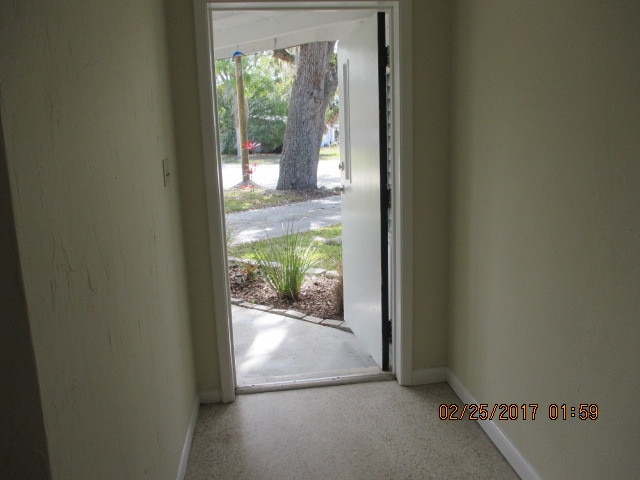 Entrada de la puerta principal - 6300 Mosby Pl