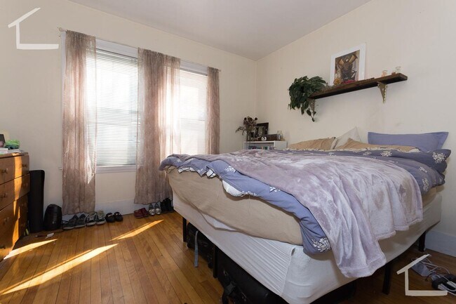 Foto del edificio - Bright 3 bedroom