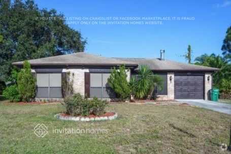 Building Photo - 621 NE Helicon Ln