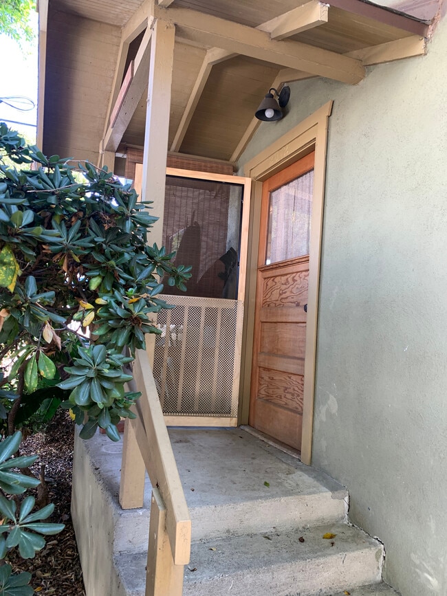 Entrance - 2012 Virginia Ave