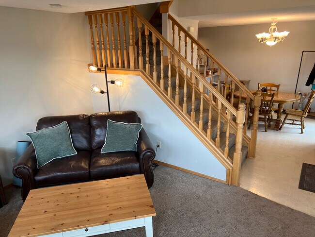 Main Level - 10911 Douglas Ln N