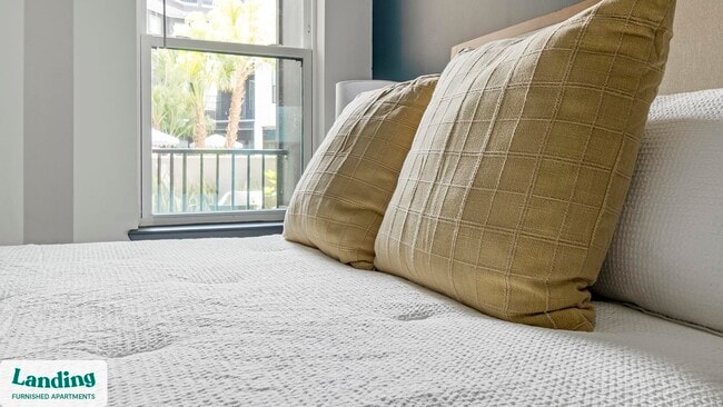 Foto del edificio - 944 Broadcast Pl