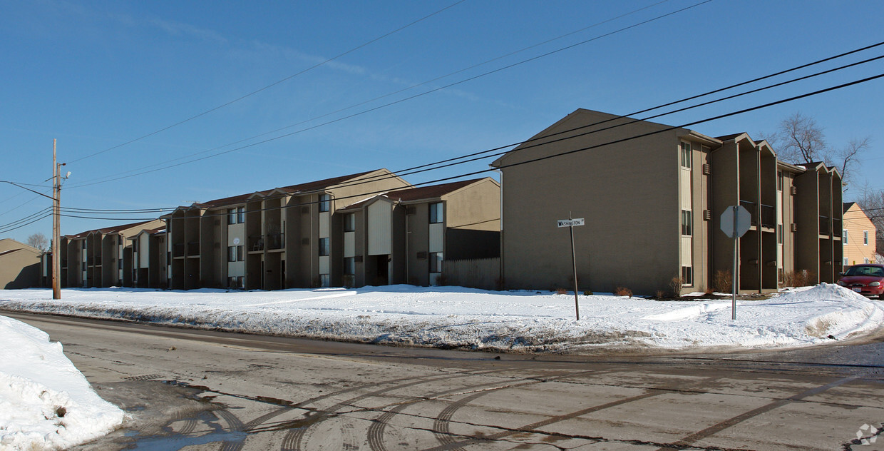 Primary Photo - Washington Townhomes