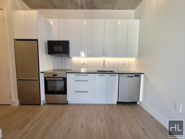 Building Photo - New Luxury Apartment on Flatbush Avenue