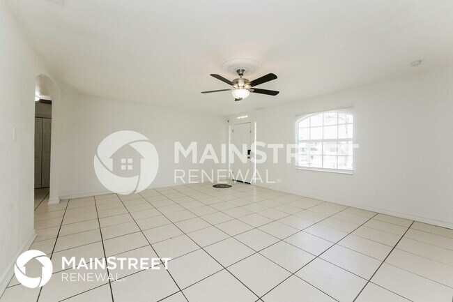 Building Photo - 4003 3rd St W