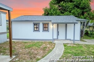 Building Photo - 215 Greenlawn Ave