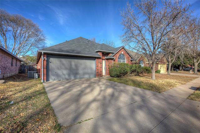 Building Photo - 911 Freshwood Ct