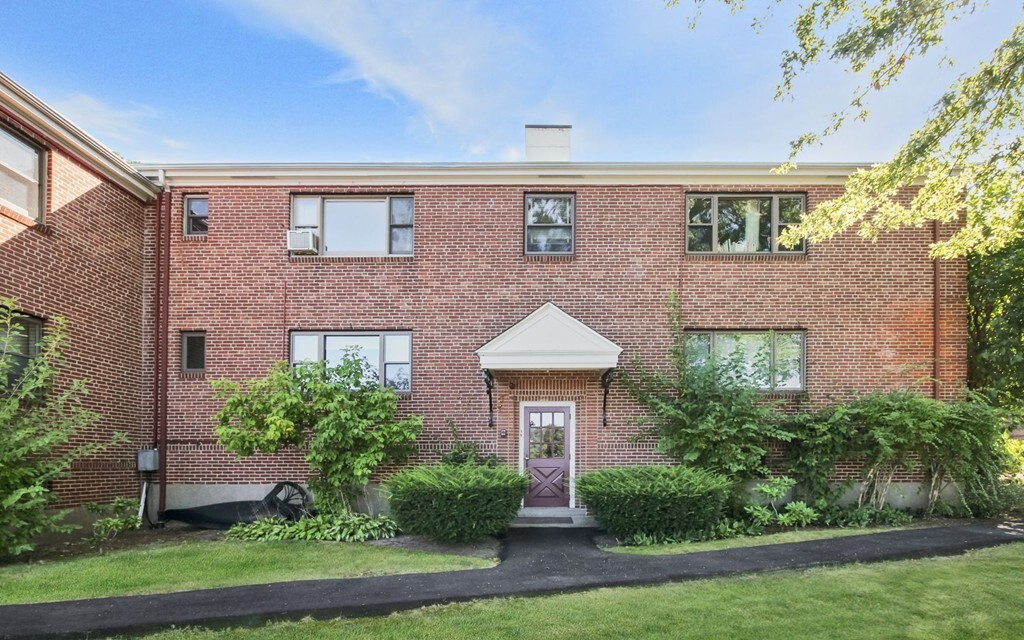 Primary Photo - 55 Norwood Ave