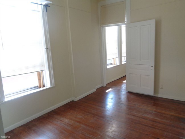 Building Photo - 14 N Huron St