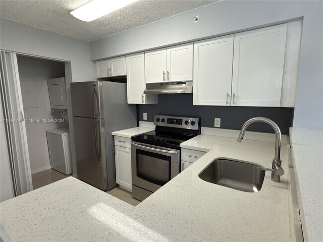 Building Photo - 12118 St.Andrews Pl