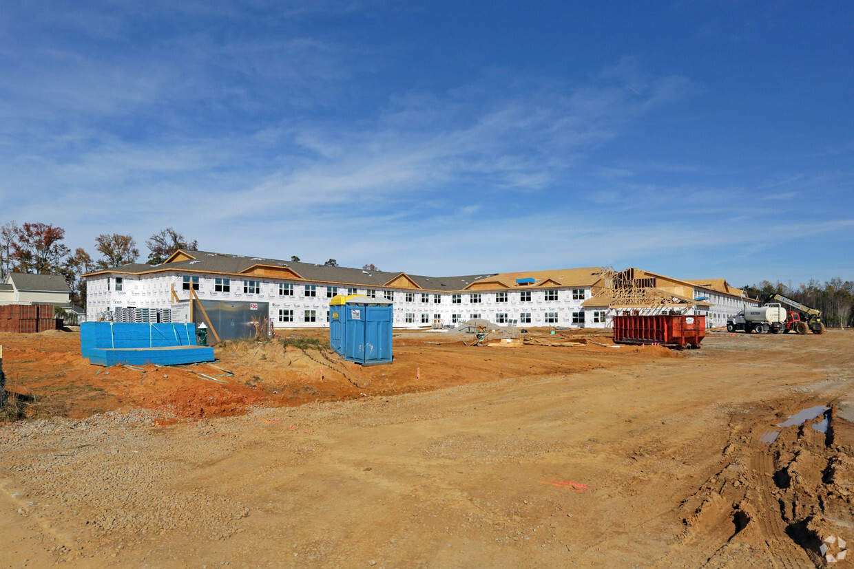 Primary Photo - Ravenswood Reserve Apartments